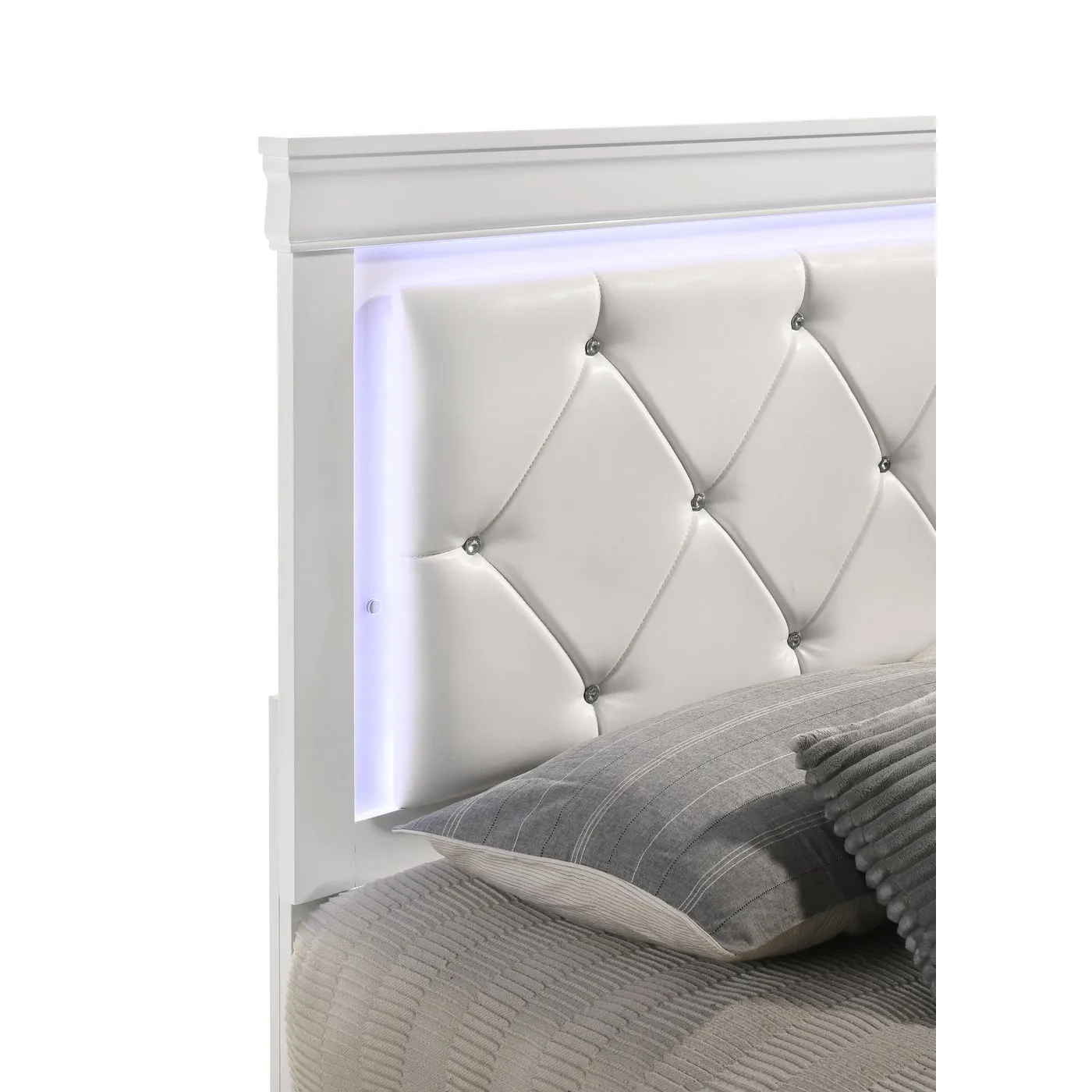 Brooklyn White Collection Double Platform Bed