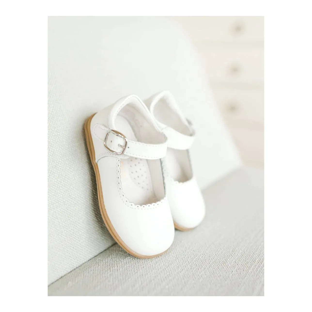 Chloe Classic Scalloped Leather Mary Jane - White