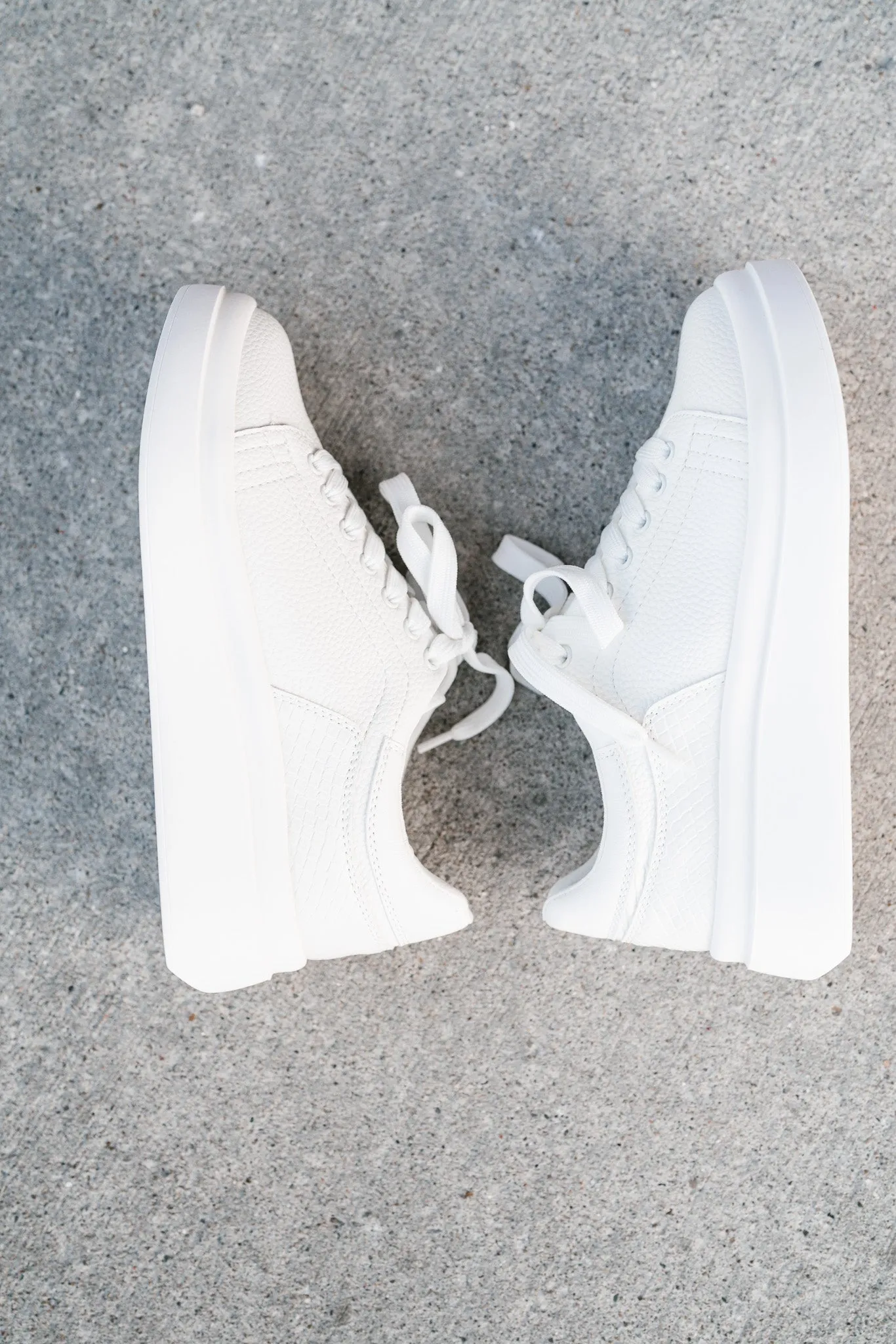 Ella Sneakers
