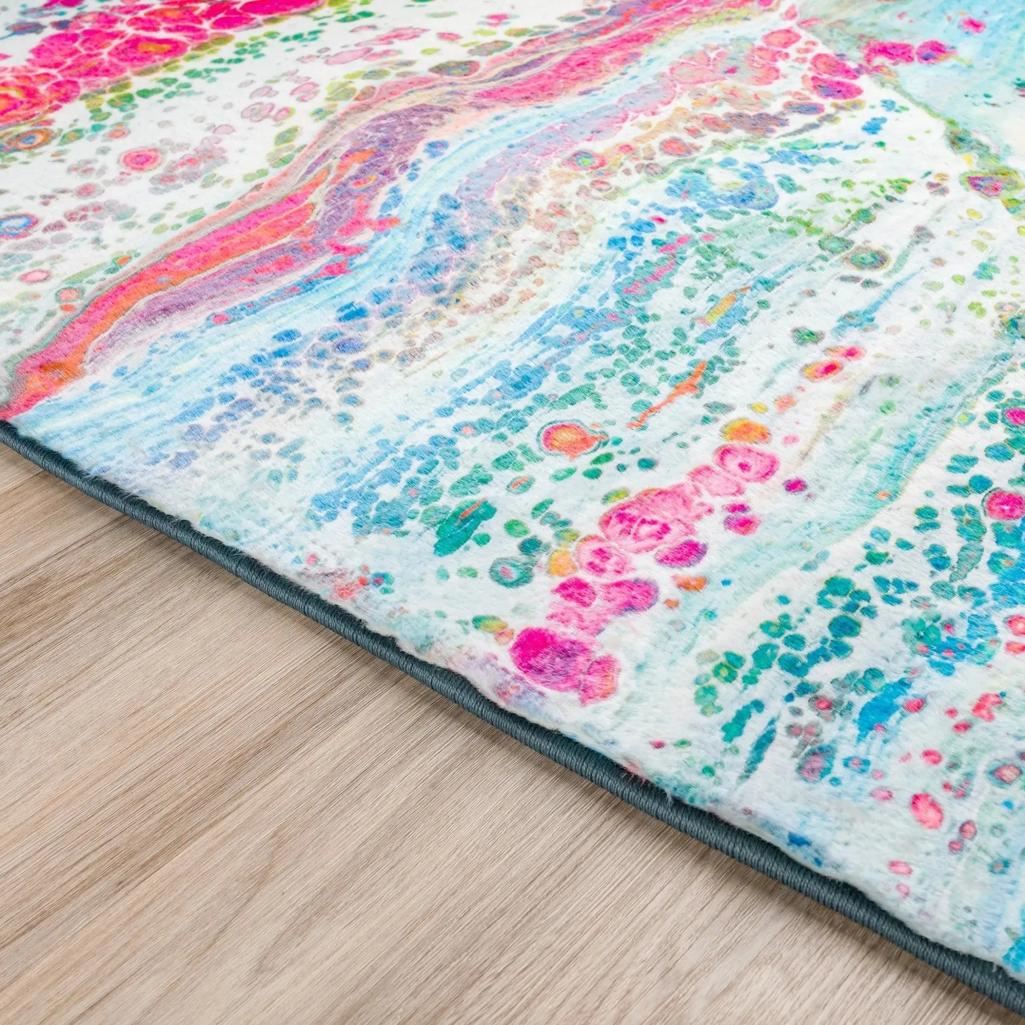 Kikiamo KK2 Confetti Rug