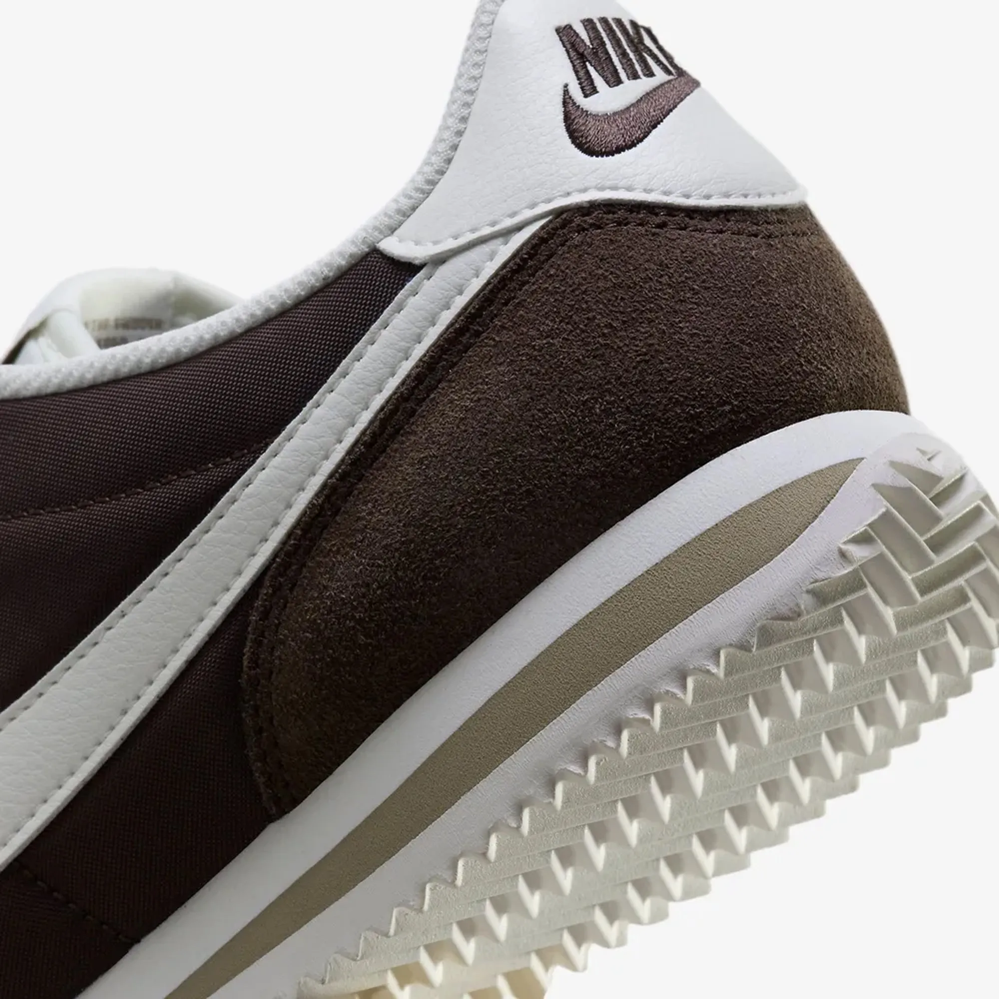 Nike | WMN'S CORTEZ  { BAROQUE BROWN/SAIL-KHAKI