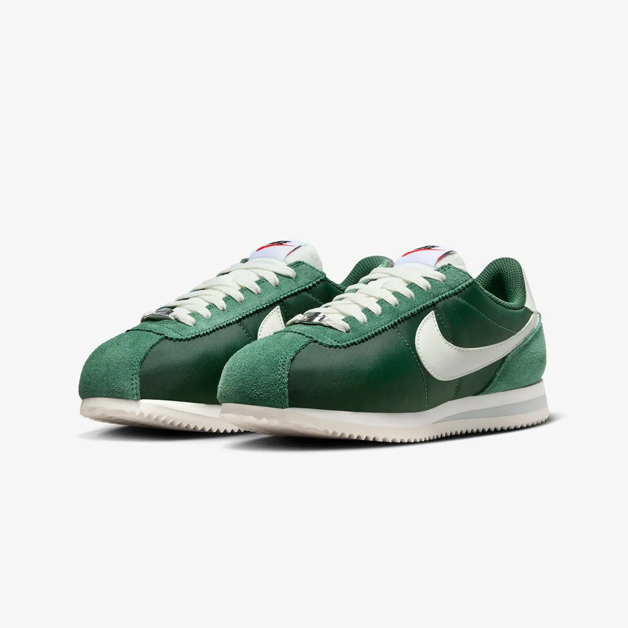 Nike | WMN'S CORTEZ  { FIR/SAIL-SAIL-LIGHT SILVER