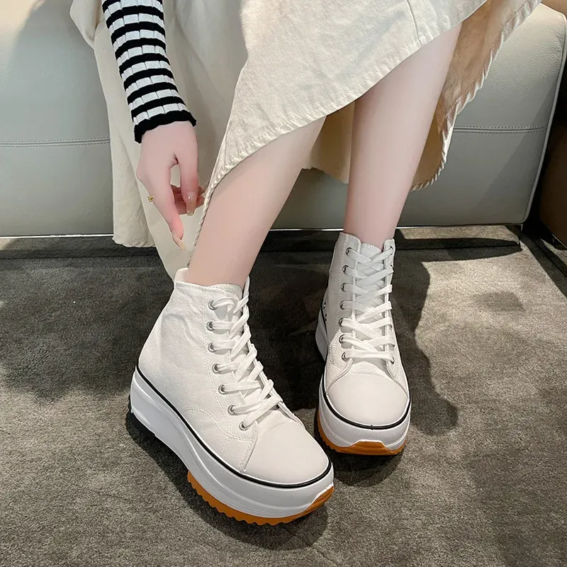 USS Shoes Marcia Women's Platform Sneaker